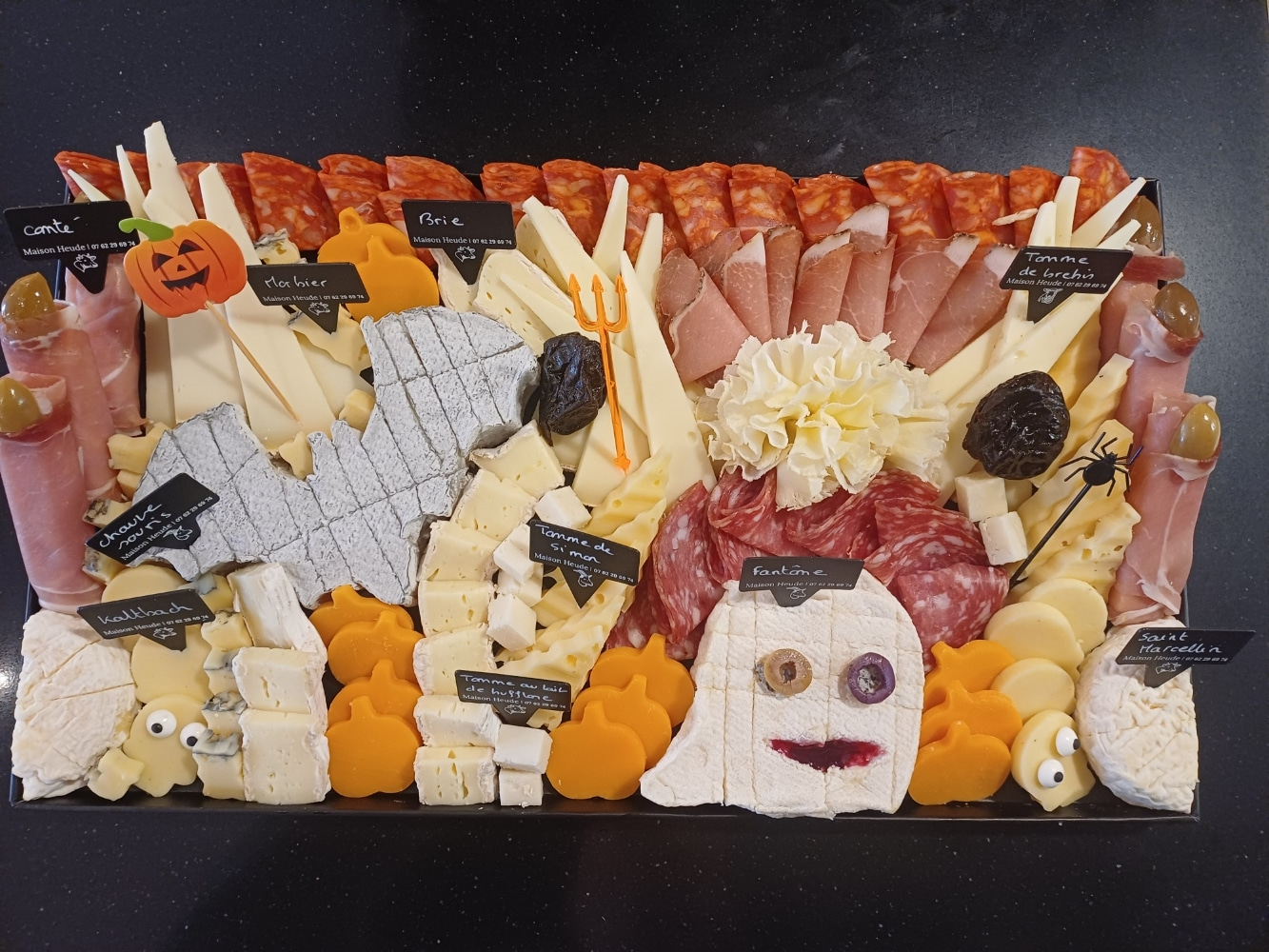 Plateau Halloween et charcuterie 6/8 pers 7 20261021 103530 e1792577510348